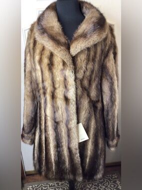 Luxurious Brown Fur Coat Size L